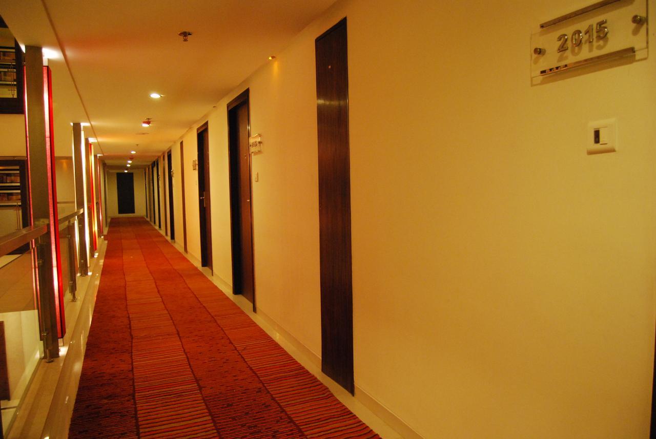 Hotel Royal Park Kākināda Exteriér fotografie